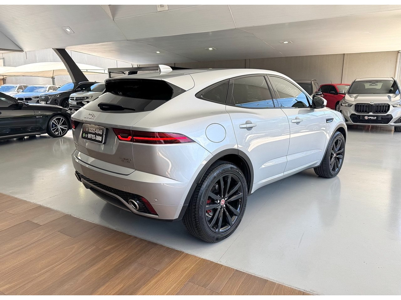 JAGUAR E-Pace 2.0 16V 4P P300 R-DYNAMIC S AWD TURBO AUTOMÁTICO