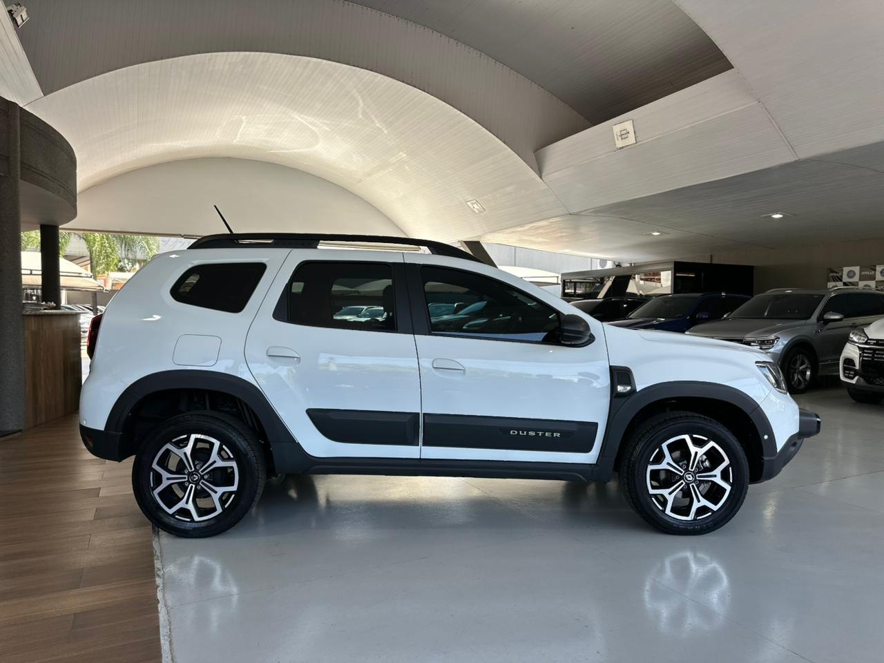 RENAULT Duster 1.6 16V 4P FLEX SCE ICONIC X-TRONIC AUTOMÁTICO