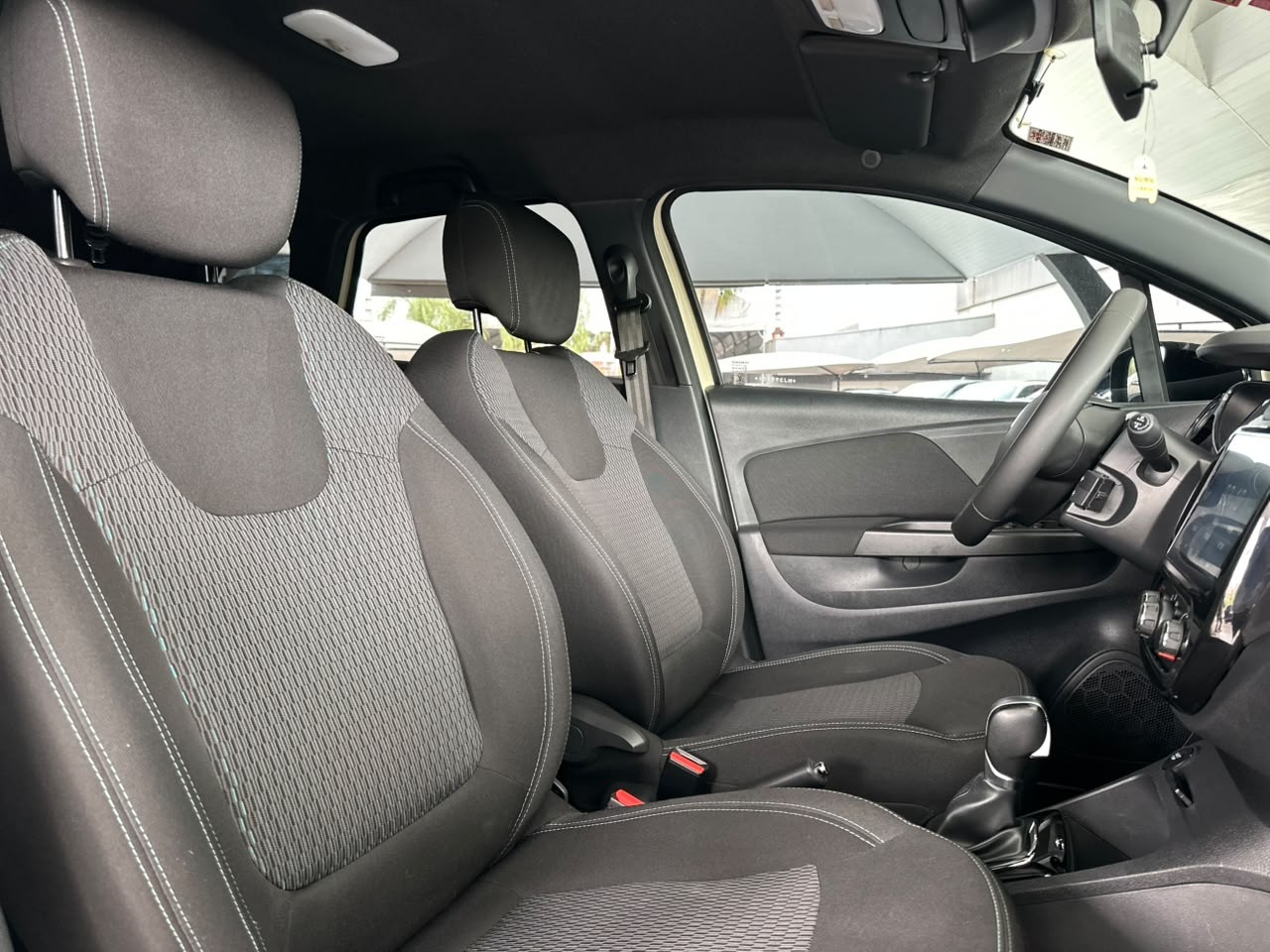 RENAULT Captur 1.6 16V 4P FLEX SCE LIFE X-TRONIC CVT
