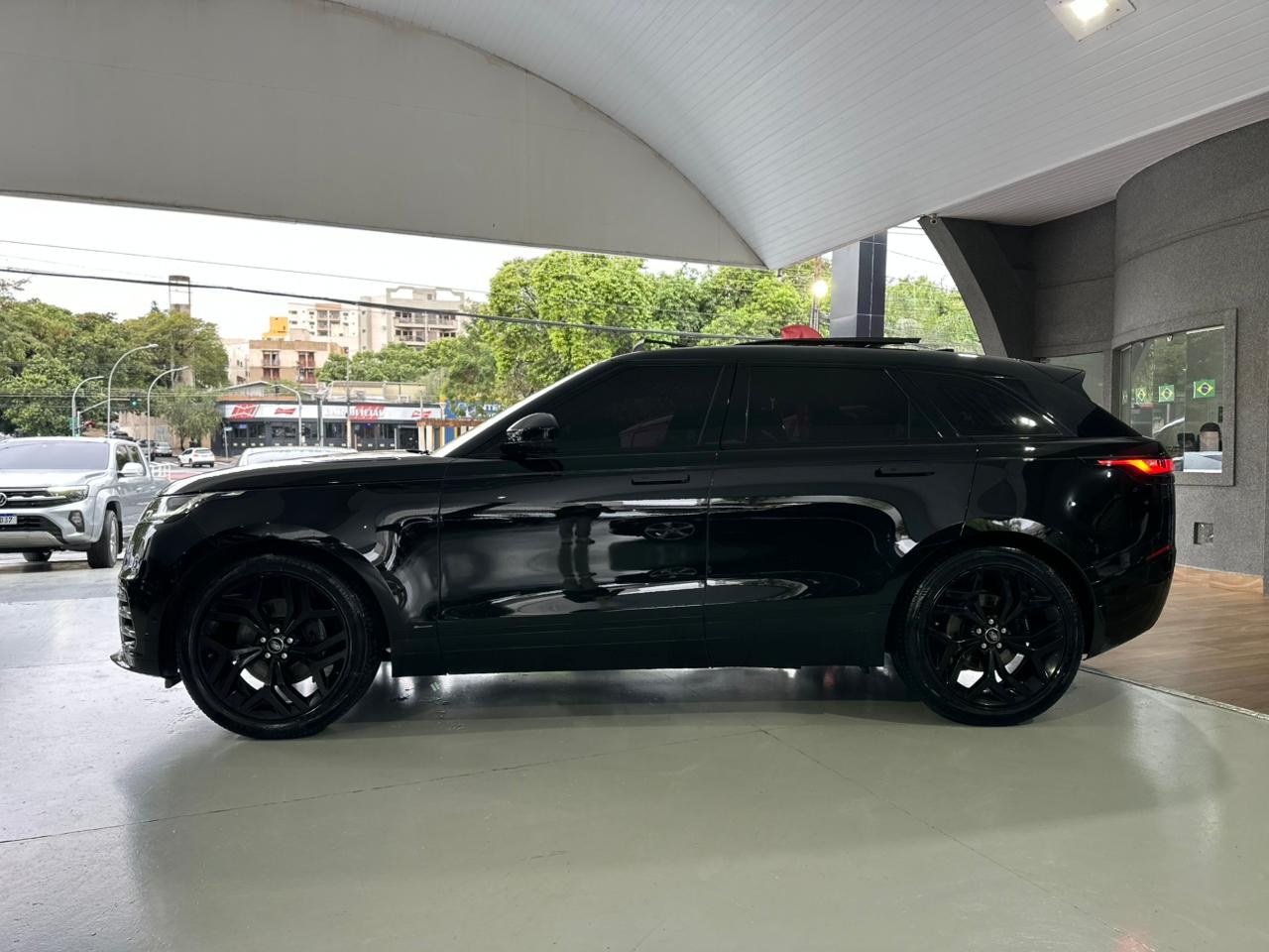 LAND ROVER Range Rover Velar 2.0 16V 4P P300 SE R-DYNAMIC AUTOMÁTICO
