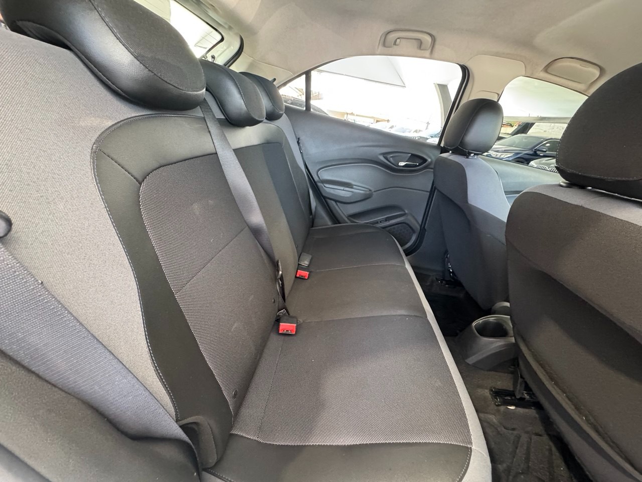 CHEVROLET Onix Hatch 1.4 4P FLEX ACTIV AUTOMÁTICO