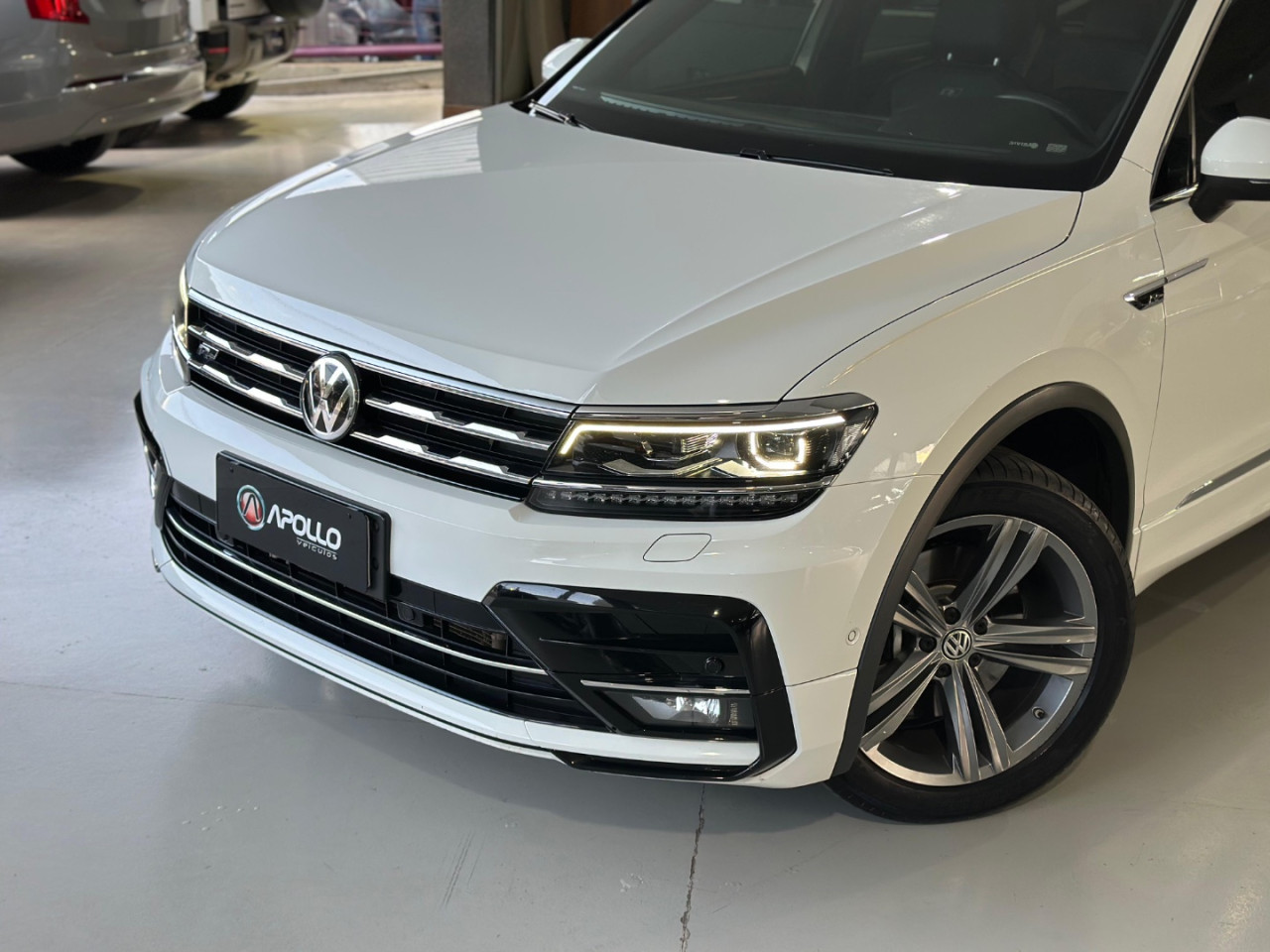 VOLKSWAGEN Tiguan 2.0 16V 4P TSI 350 TURBO R-LINE 4MOTION DSG AUTOMÁTICO