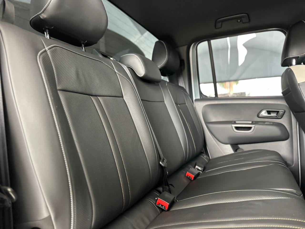 VOLKSWAGEN Amarok 3.0 V6 CABINE DUPLA HIGHLINE 4X4 TURBO INTERCOOLER AUTOMÁTICO