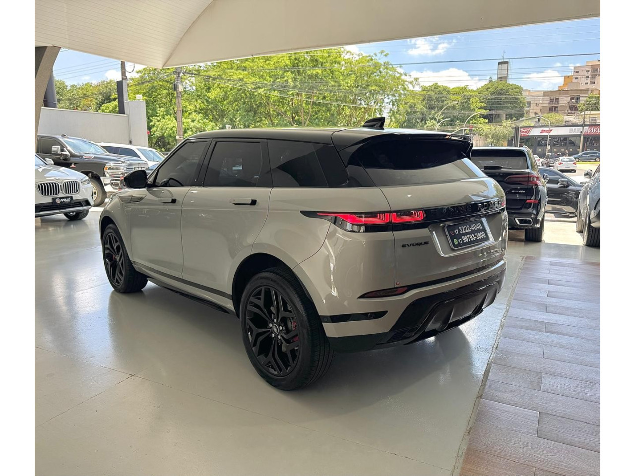 LAND ROVER Range Rover Evoque 2.0 4P FLEX P250 R-DYNAMIC HSE AWD AUTOMÁTICO