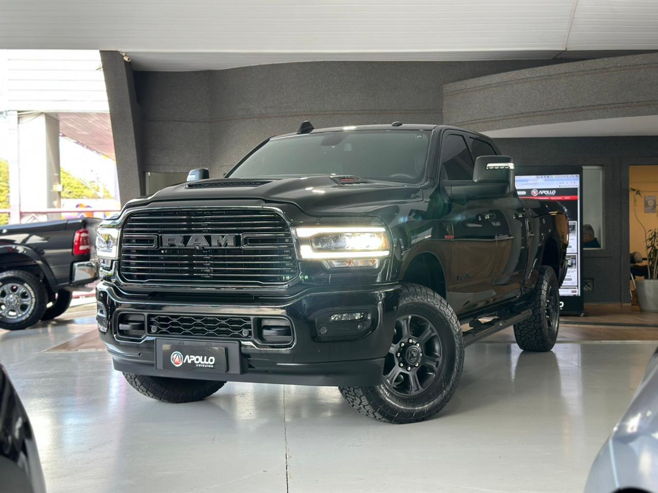 2500 6.7 I6 24V SLT CABINE DUPLA TURBO DIESEL LARAMIE 4X4 AUTOMÁTICO