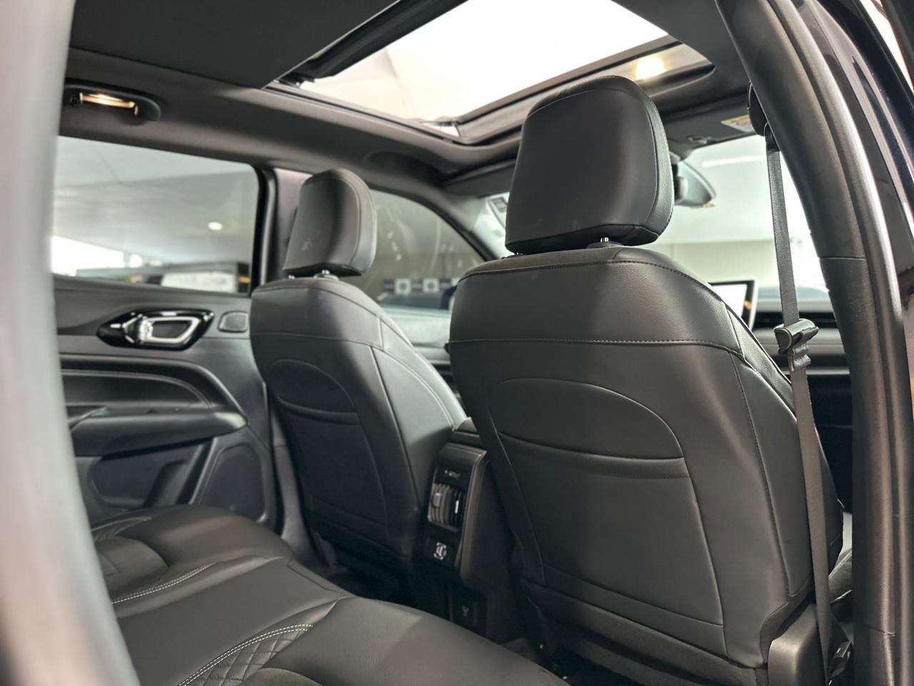 JEEP Compass 2.0 16V 4P HURRICANE 4 TURBO BLACKHAWK AUTOMÁTICO AT9