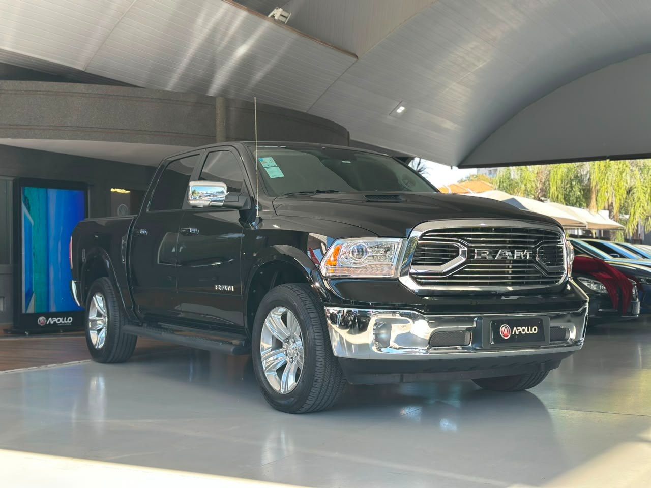 RAM Classic 5.7 V8 32V 4P HEMI LARAMIE AUTOMÁTICO