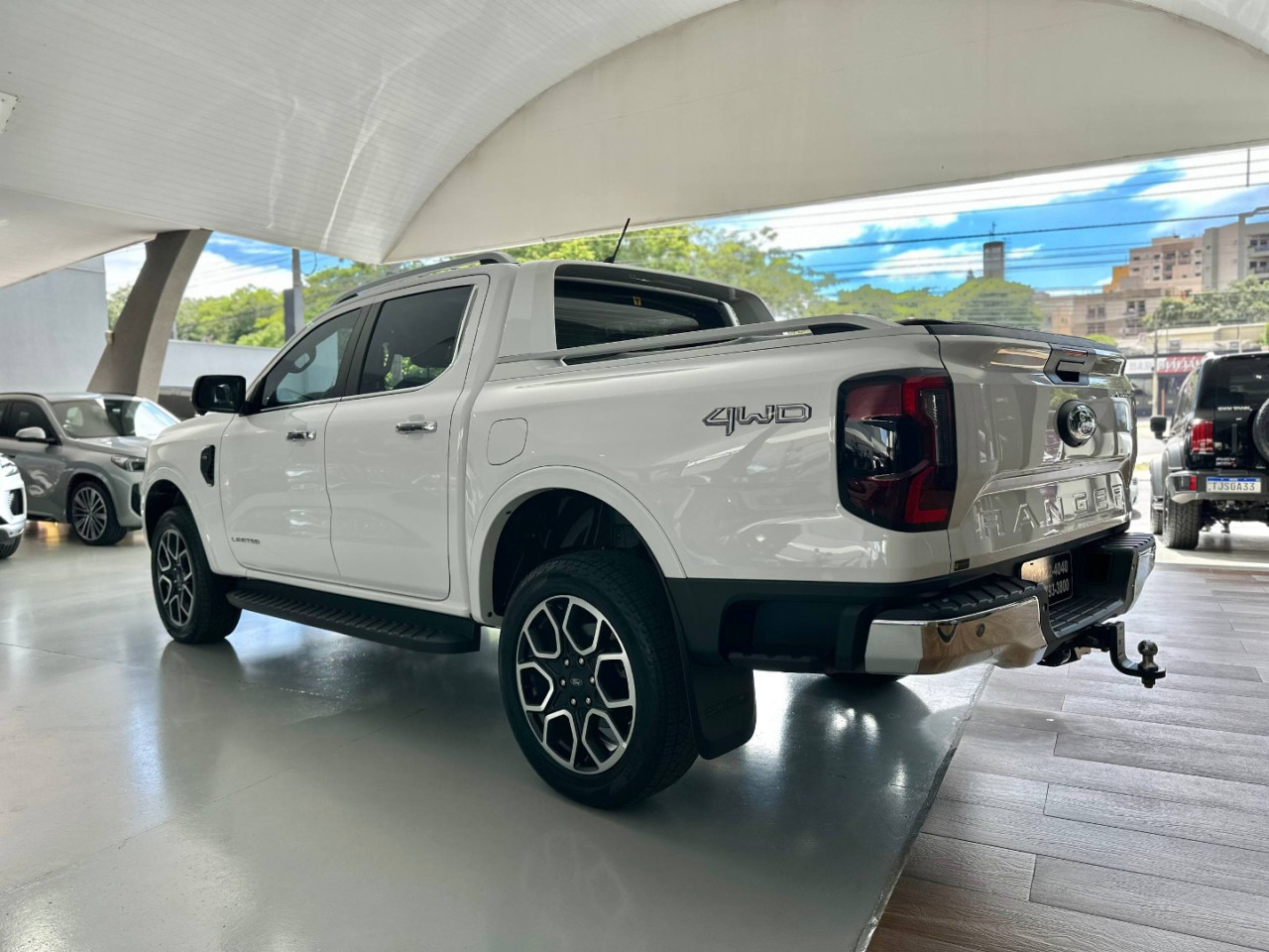 FORD Ranger 3.0 V6 4X4 LIMITED PLUS TURBO DIESEL CABINE DUPLA AUTOMÁTICO