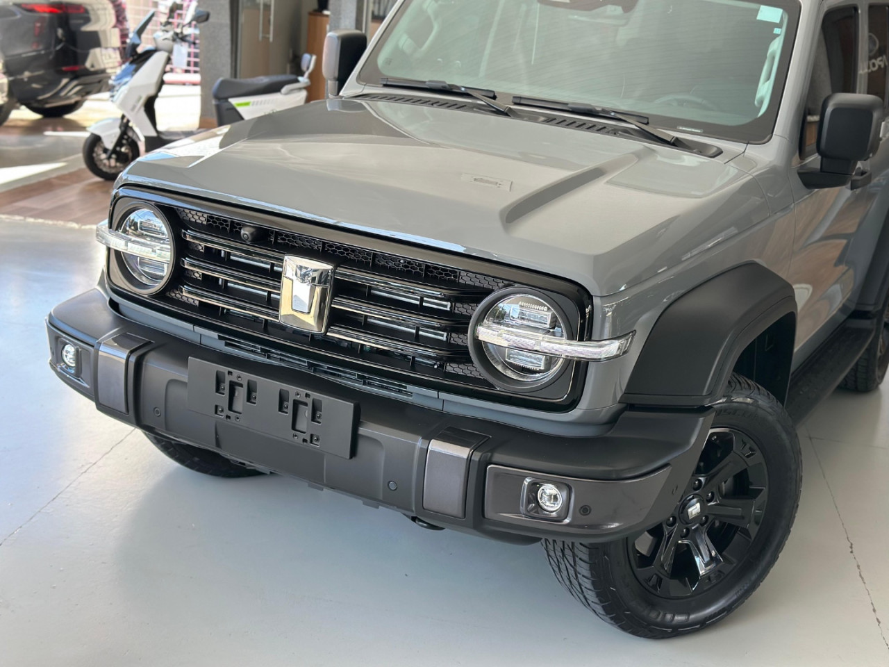 GWM Tank 300 2.0 16V 4P AWD HÍBRIDO AUTOMÁTICO