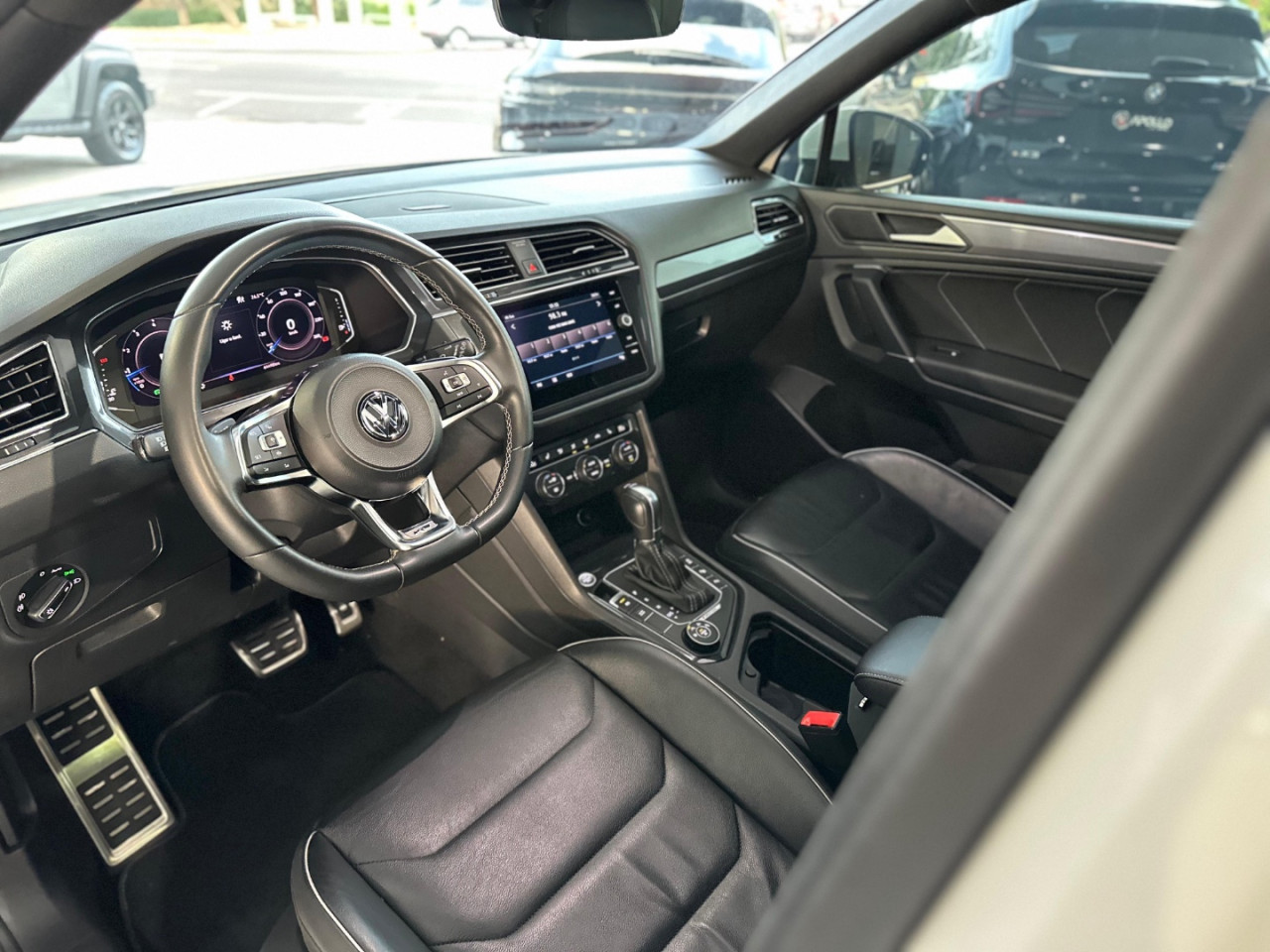 VOLKSWAGEN Tiguan 2.0 16V 4P TSI 350 TURBO R-LINE 4MOTION DSG AUTOMÁTICO