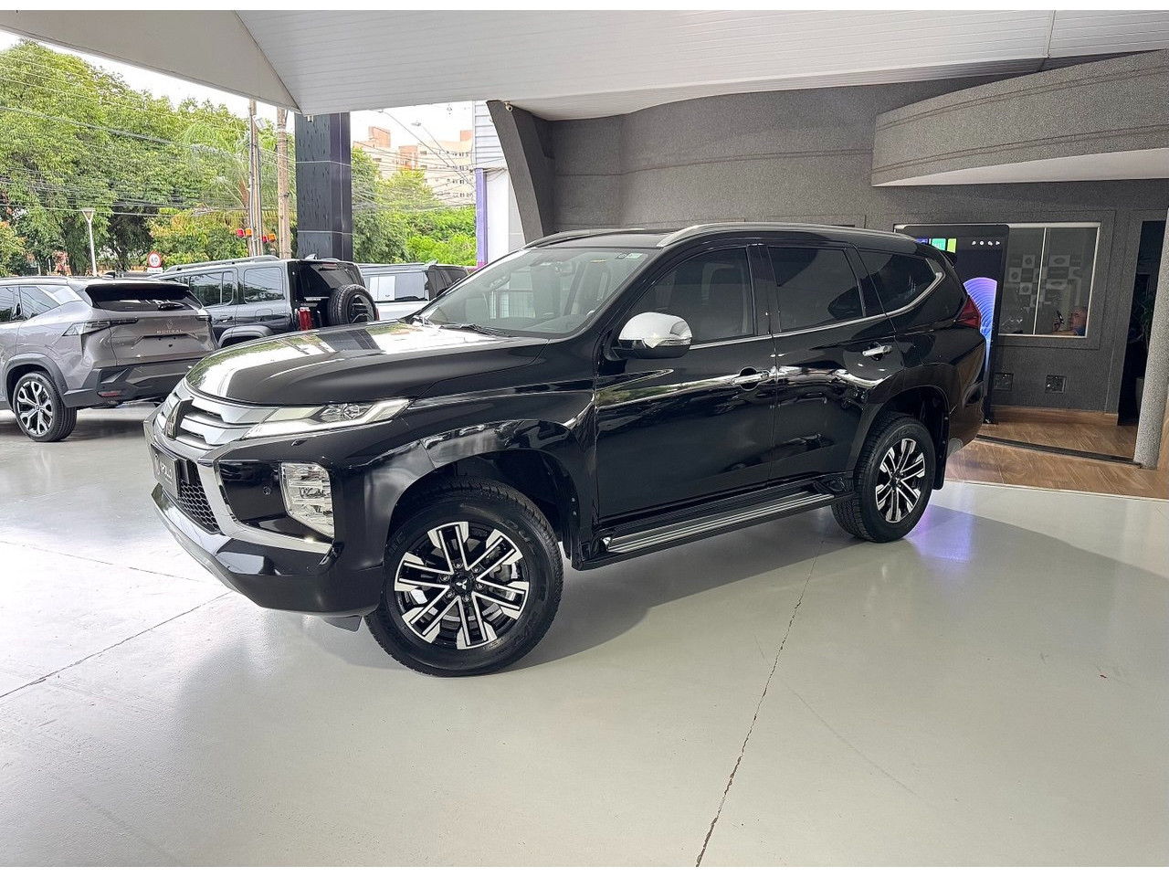 Pajero Sport 2.4 16V 4P MIVEC HPE AWD TURBO DIESEL AUTOMÁTICO