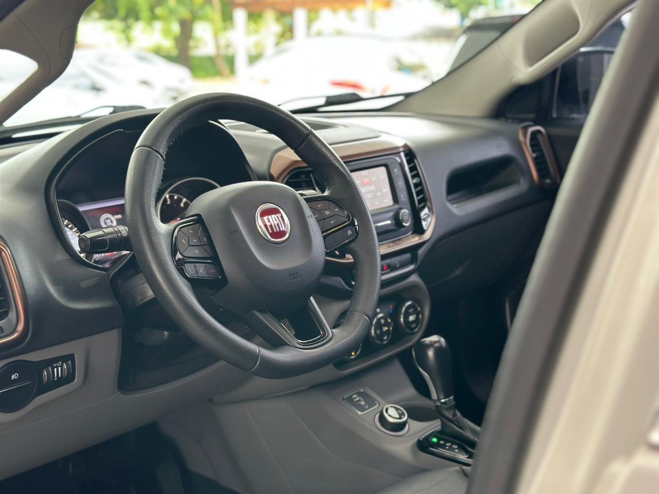 FIAT Toro 2.0 16V 4P VOLCANO 4WD TURBO DIESEL AUTOMÁTICO