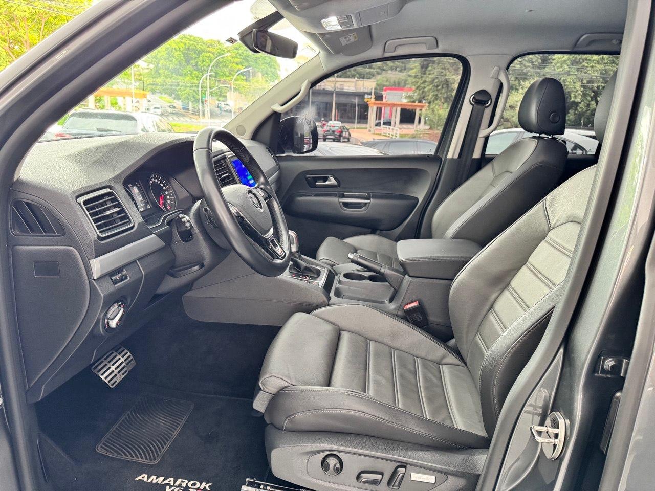 VOLKSWAGEN Amarok 3.0 V6 CABINE DUPLA HIGHLINE 4X4 TURBO INTERCOOLER AUTOMÁTICO