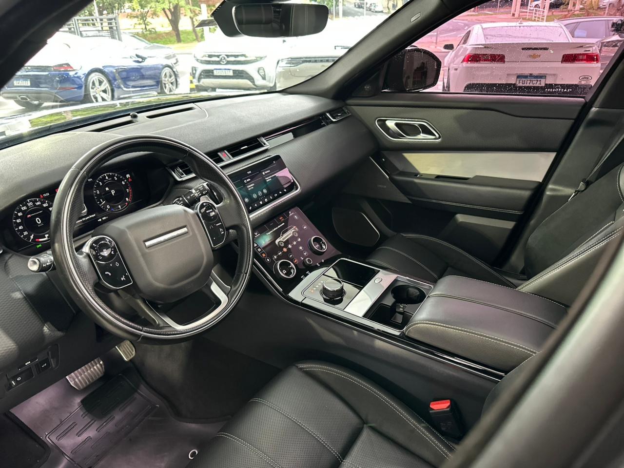 LAND ROVER Range Rover Velar 2.0 16V 4P P300 SE R-DYNAMIC AUTOMÁTICO