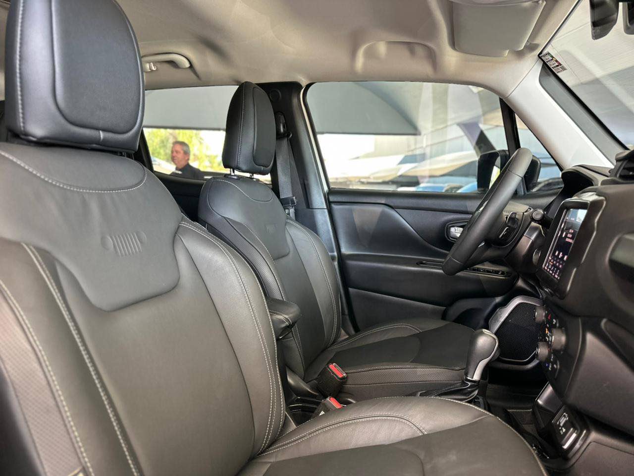 JEEP Renegade 1.3 16V 4P FLEX T270 LONGITUDE TURBO AUTOMÁTICO