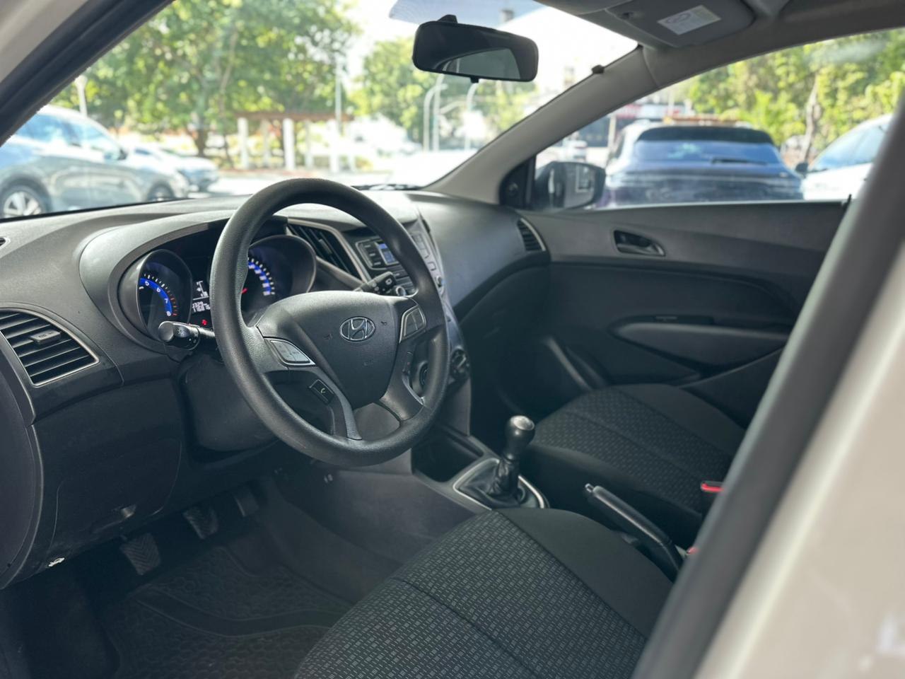 HYUNDAI HB 20 Hatch 1.0 12V 4P FLEX UNIQUE