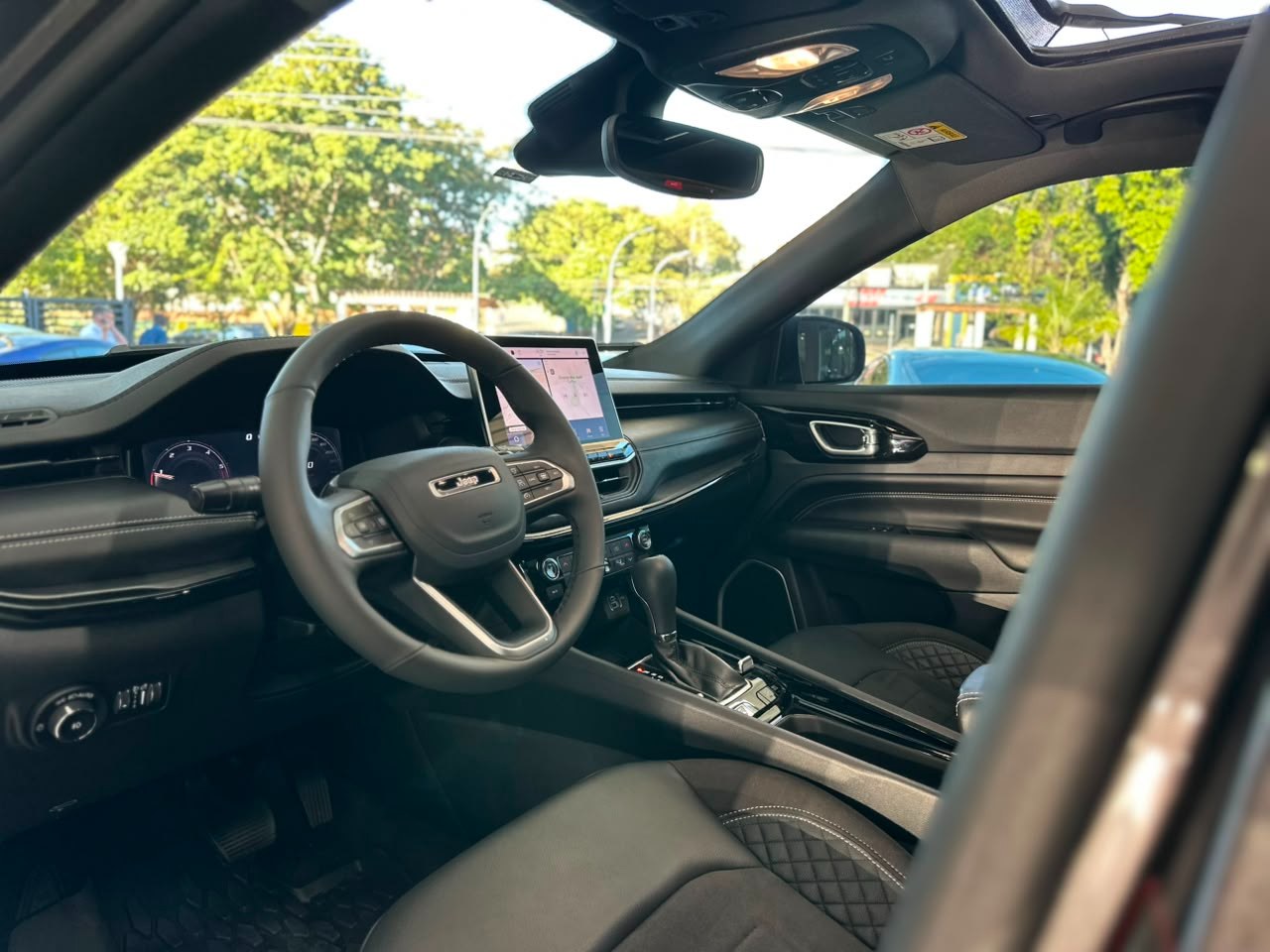 JEEP Compass 2.0 16V 4P HURRICANE 4 TURBO BLACKHAWK AUTOMÁTICO AT9
