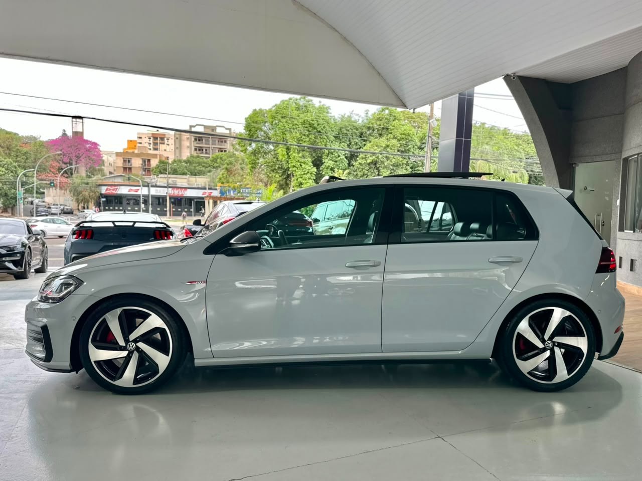 VOLKSWAGEN Golf 2.0 4P GTI TURBO AUTOMÁTICO