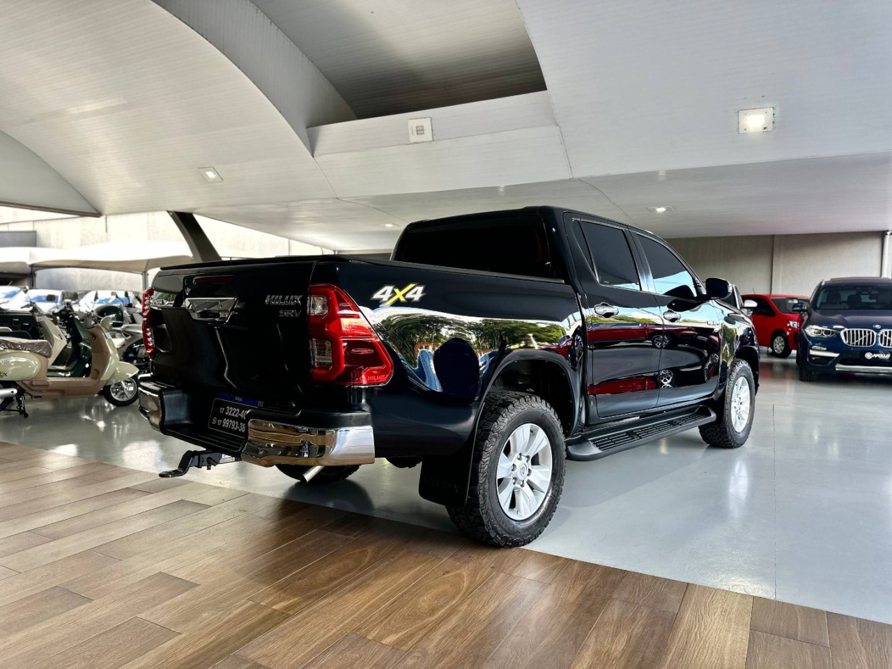 TOYOTA Hilux Caminhonete 2.7 16V 4P SRV FLEX 4X4  CABINE DUPLA AUTOMÁTICO