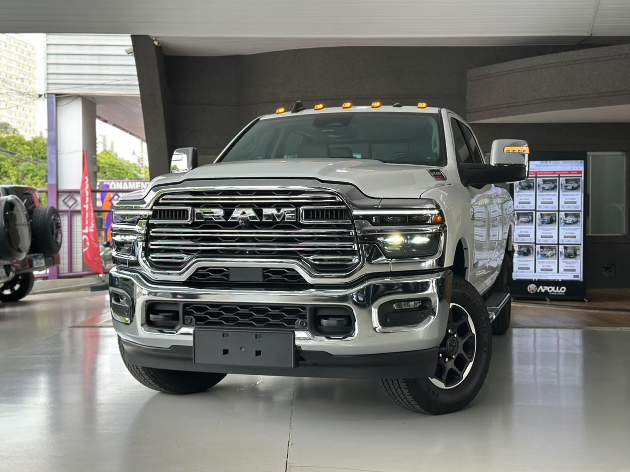 2500 6.7 I6 24V SLT CABINE DUPLA TURBO DIESEL LARAMIE 4X4 AUTOMÁTICO