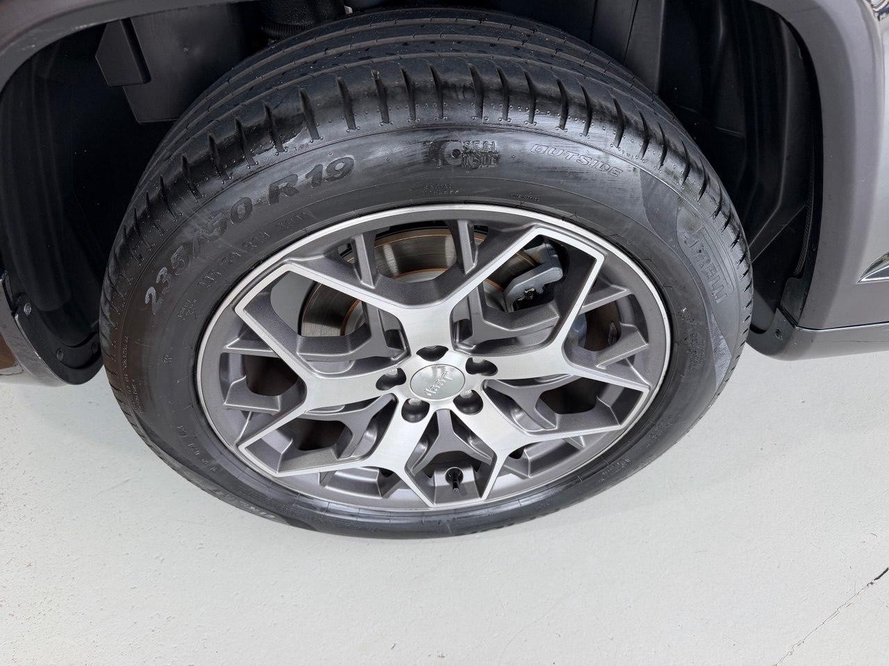 JEEP Commander 1.3 16V 4P FLEX T270 OVERLAND TURBO AUTOMÁTICO AT6