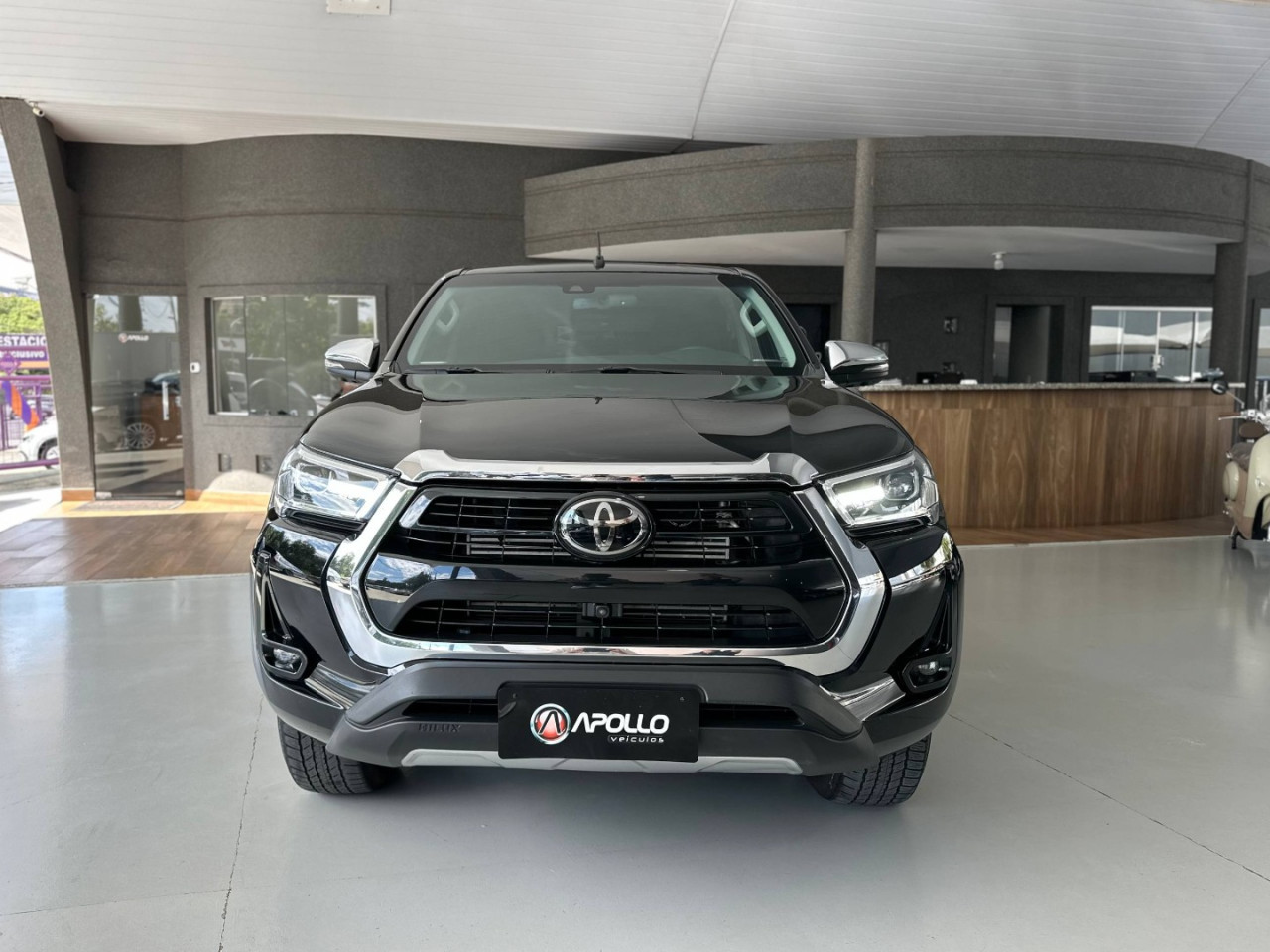 TOYOTA Hilux Caminhonete 2.8 16V SRX 4X4 TURBO DIESEL CABINE DUPLA AUTOMÁTICO