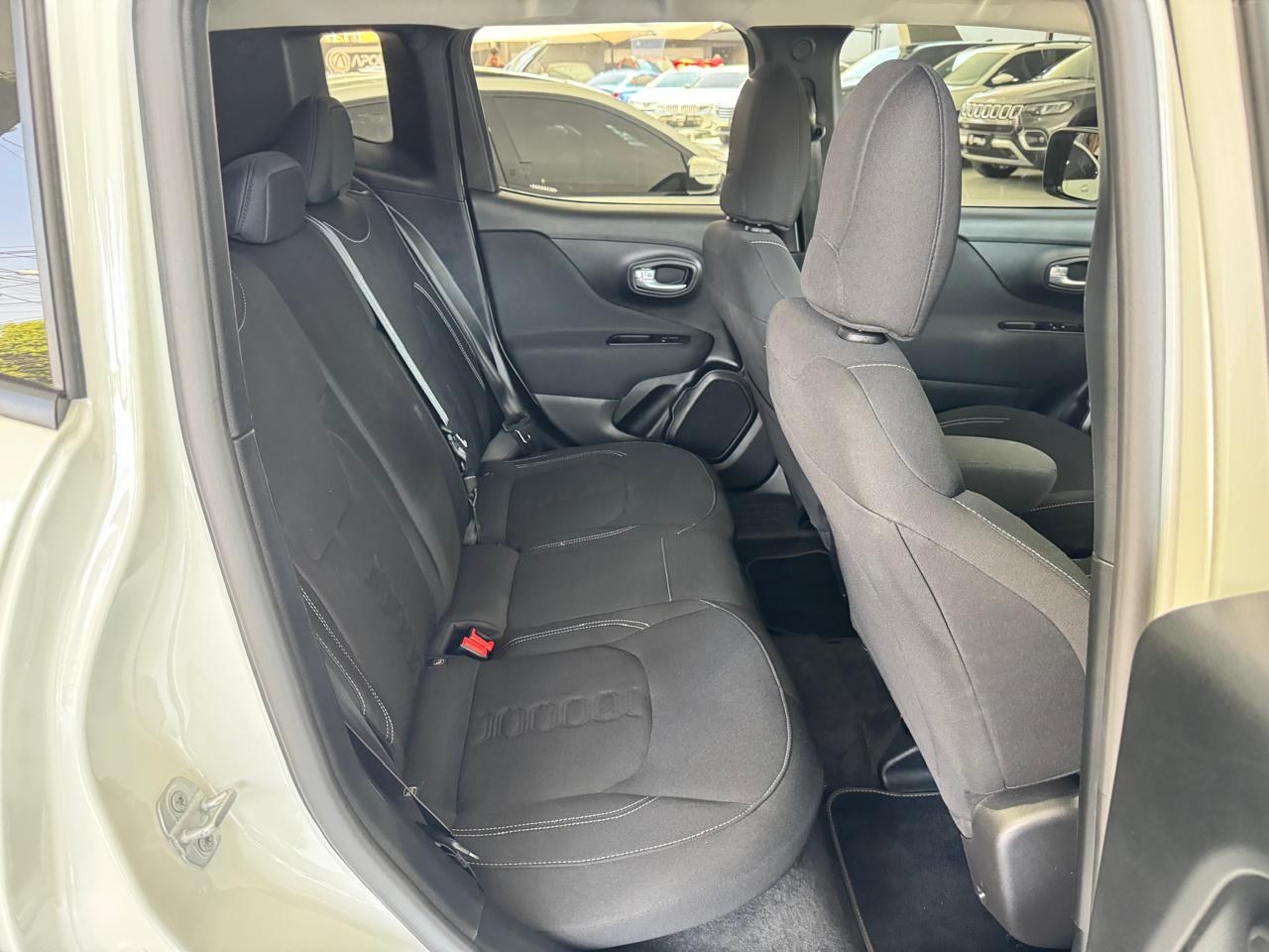 JEEP Renegade 1.3 16V 4P FLEX T270 SPORT TURBO AUTOMÁTICO