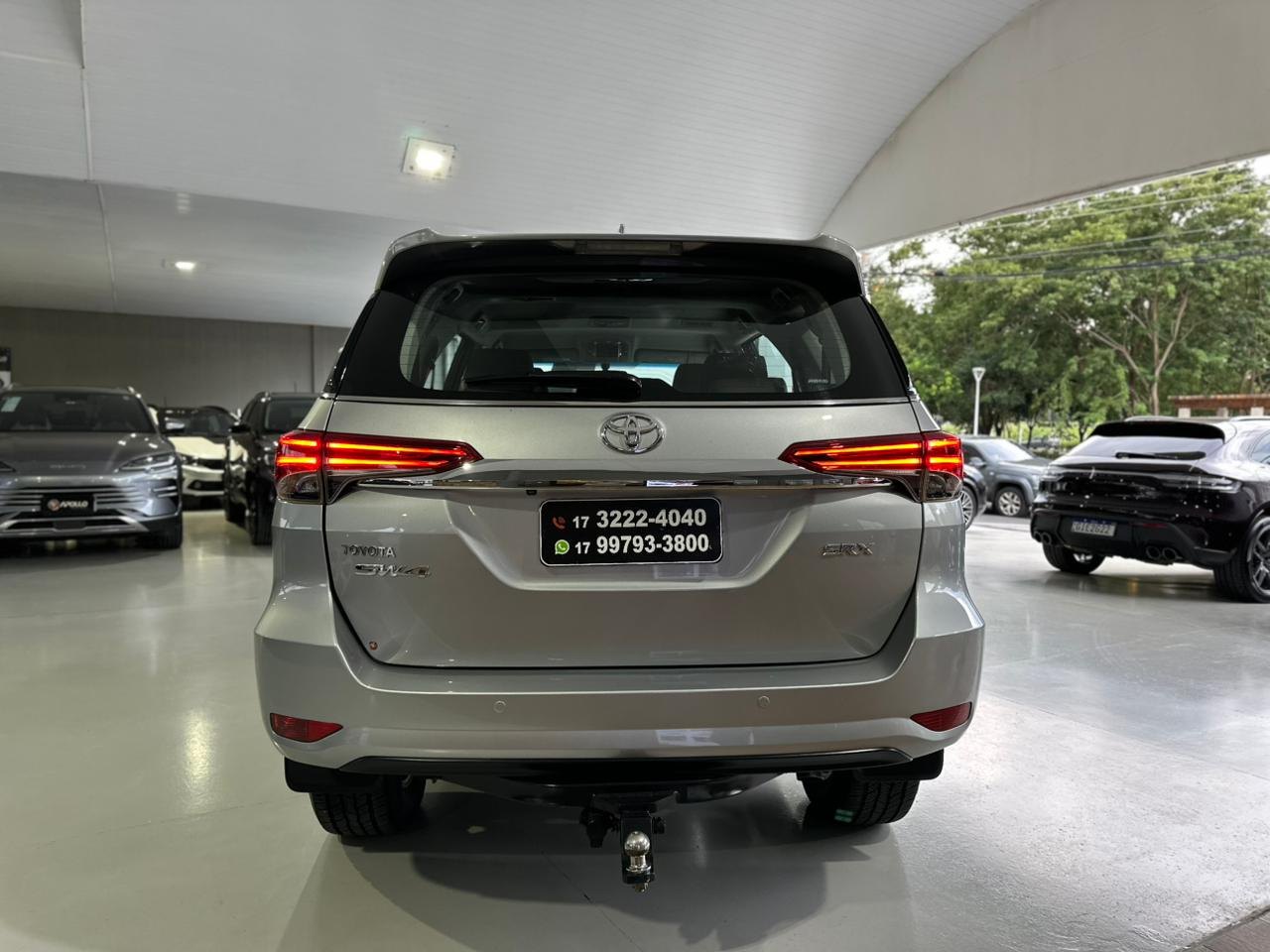 TOYOTA Hilux SW4 2.8 16V 4P SRX 4X4 7 LUGARES TURBO DIESEL AUTOMÁTICO