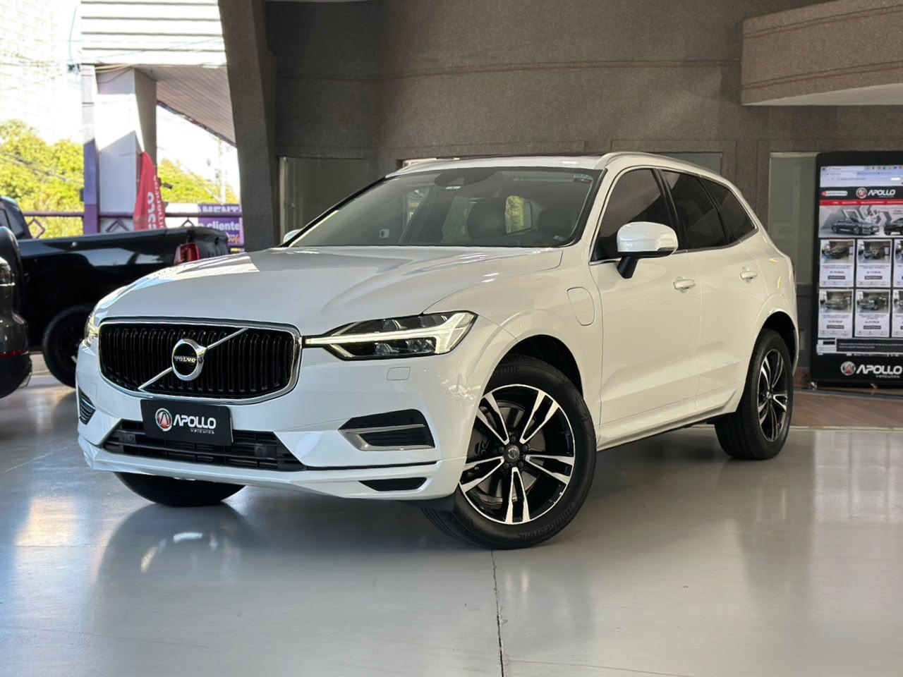 XC60 2.0 16V 4P T8 HYBRID MOMENTUM AWD GEARTRONIC AUTOMÁTICO