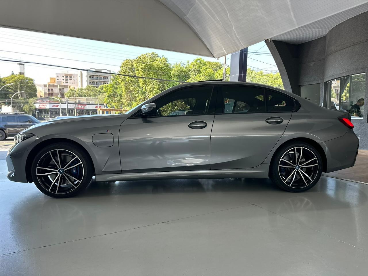 BMW 330E 2.0 16V 4P M SPORT HÍBRIDO TURBO AUTOMÁTICO