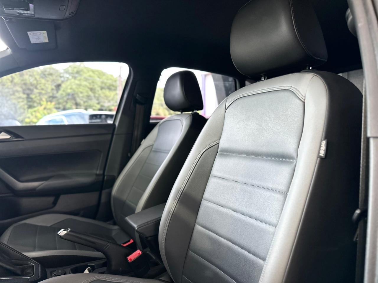 VOLKSWAGEN Nivus 1.0 4P FLEX 200 TSI HIGHLINE TURBO AUTOMÁTICO