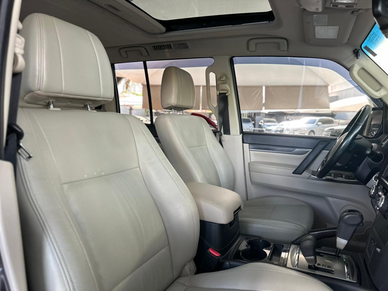 MITSUBISHI Pajero Full 3.8 V6 24V 4P HPE 4X4 AUTOMÁTICO