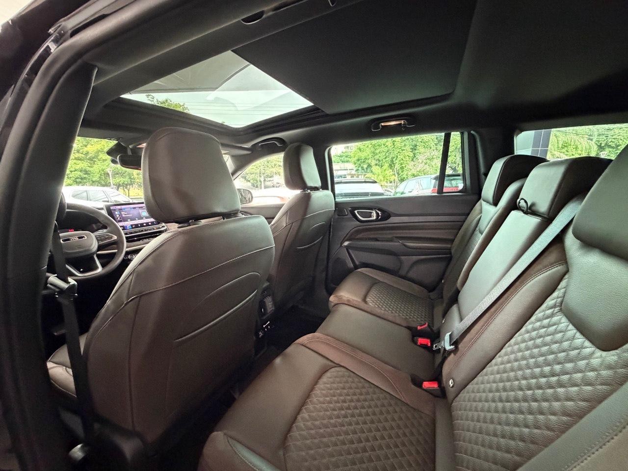 JEEP Commander 1.3 16V 4P FLEX T270 OVERLAND TURBO AUTOMÁTICO AT6