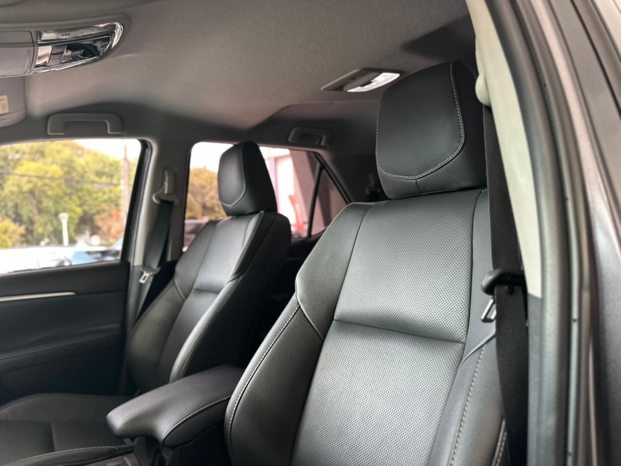 TOYOTA Hilux SW4 2.8 4P SRX 4X4 TURBO DIESEL AUTOMÁTICO