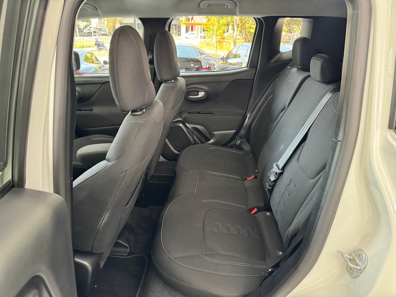 JEEP Renegade 1.3 16V 4P FLEX T270 SPORT TURBO AUTOMÁTICO
