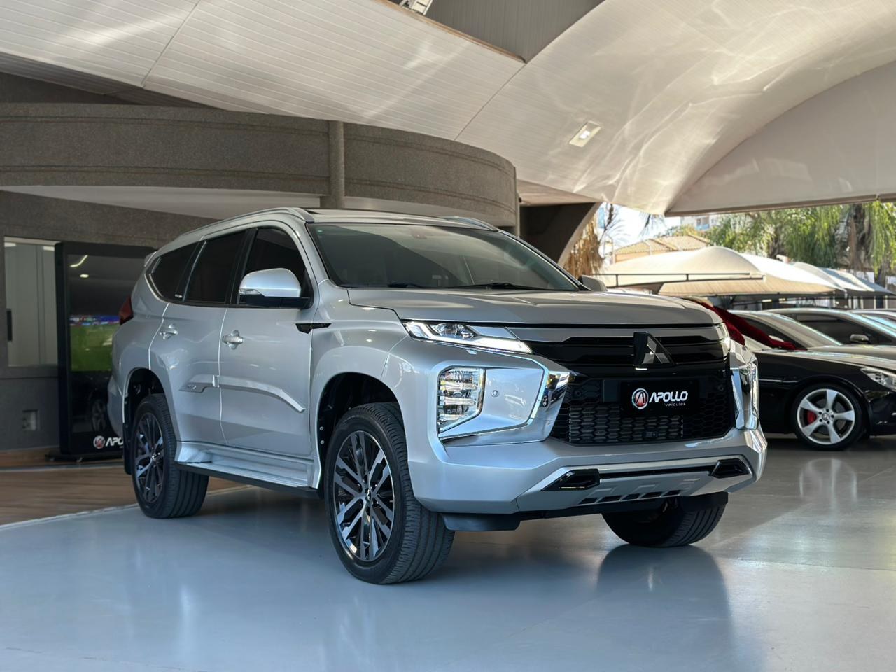 MITSUBISHI Pajero Sport 2.4 16V 4P MIVEC TURBO DIESEL LEGEND AWD AUTOMÁTICO