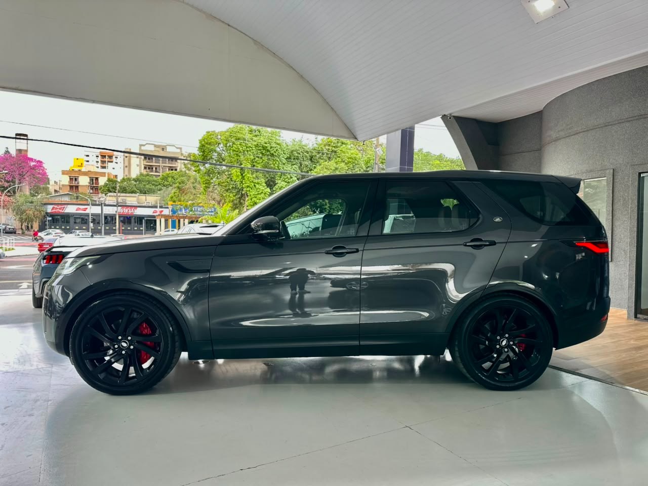 LAND ROVER Discovery 3.0 4P HSE SDV6 4X4 TURBO DIESEL AUTOMÁTICO