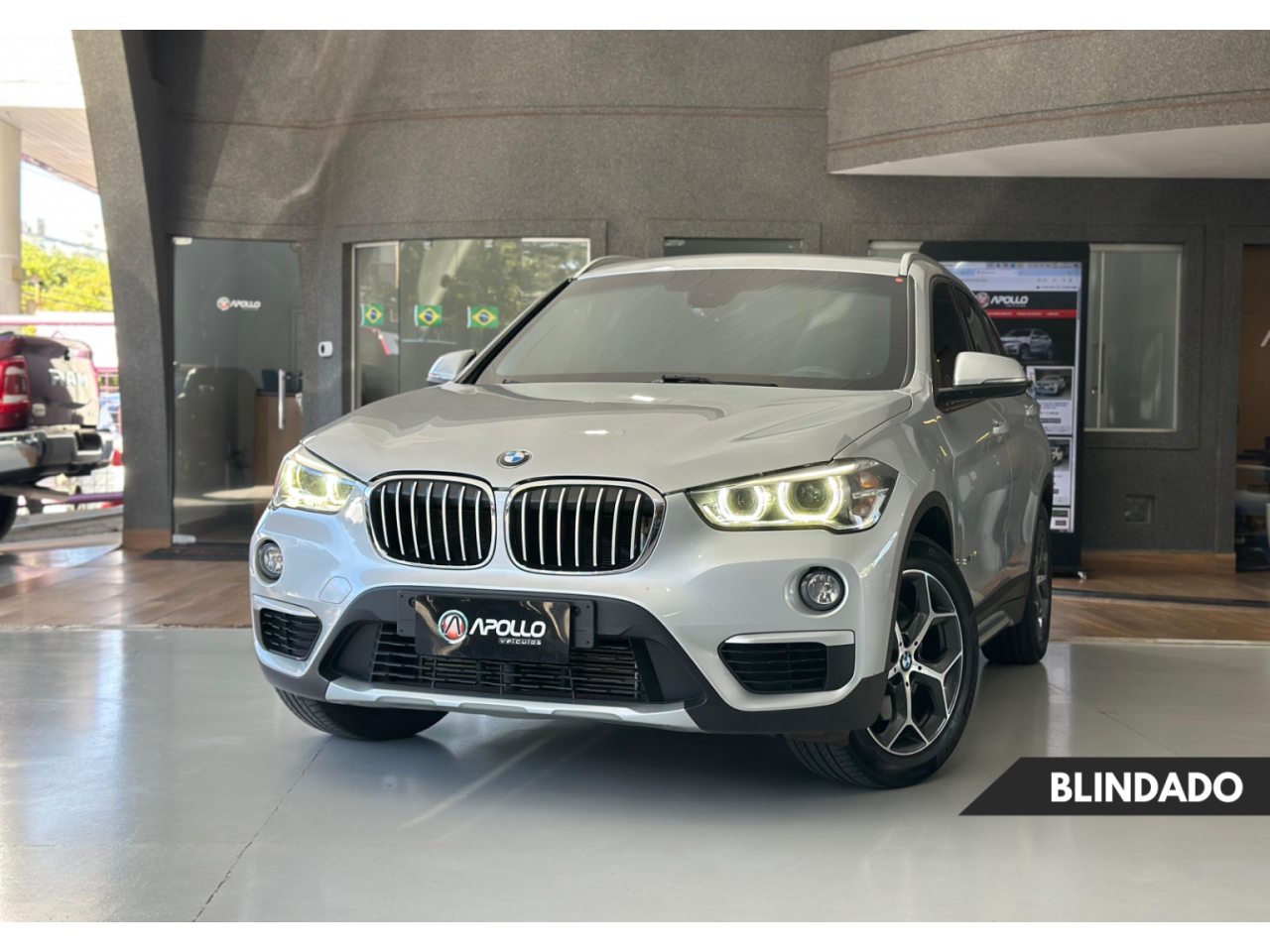 X1 2.0 16V 4P S DRIVE 20I X-LINE AUTOMÁTICO