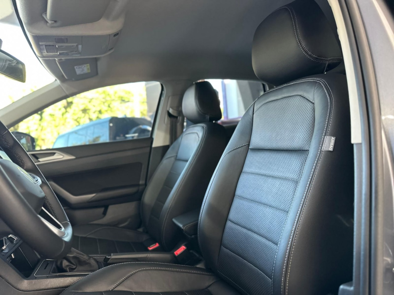 VOLKSWAGEN Nivus 1.0 4P FLEX 200 TSI HIGHLINE TURBO AUTOMÁTICO