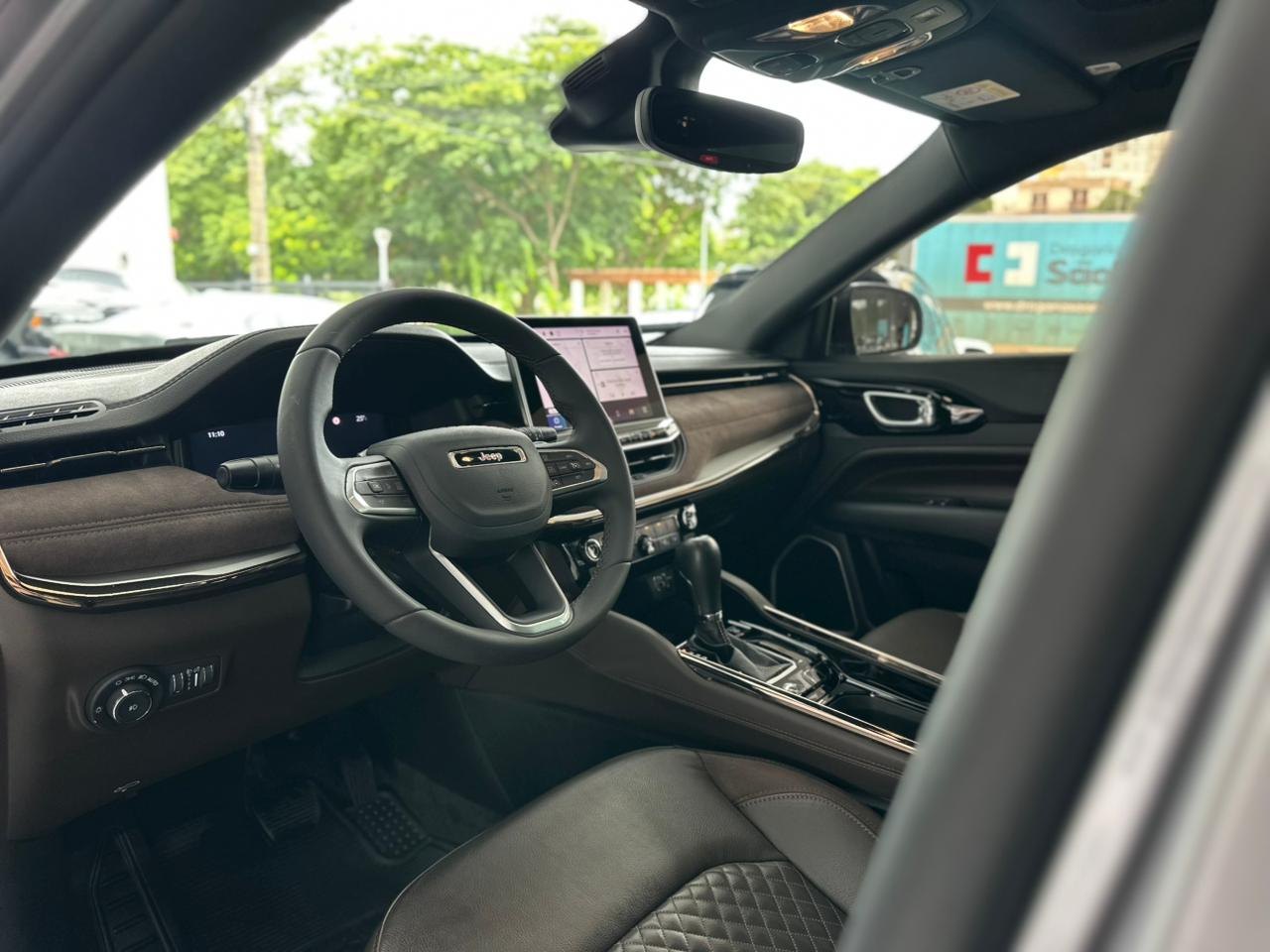 JEEP Commander 1.3 16V 4P FLEX T270 OVERLAND TURBO AUTOMÁTICO AT6