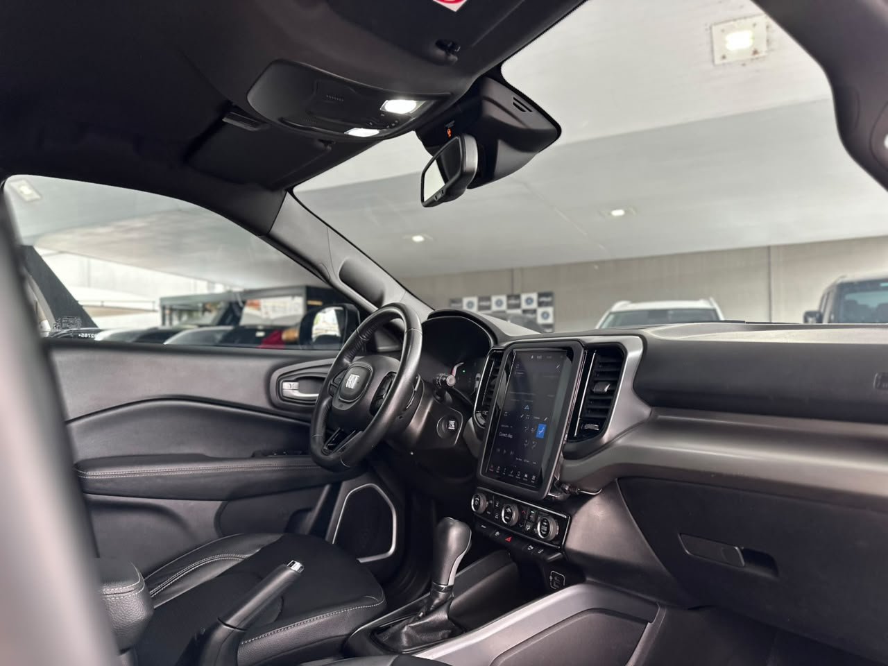 FIAT Toro 1.3 16V 4P FLEX 270 TURBO VOLCANO AUTOMÁTICO