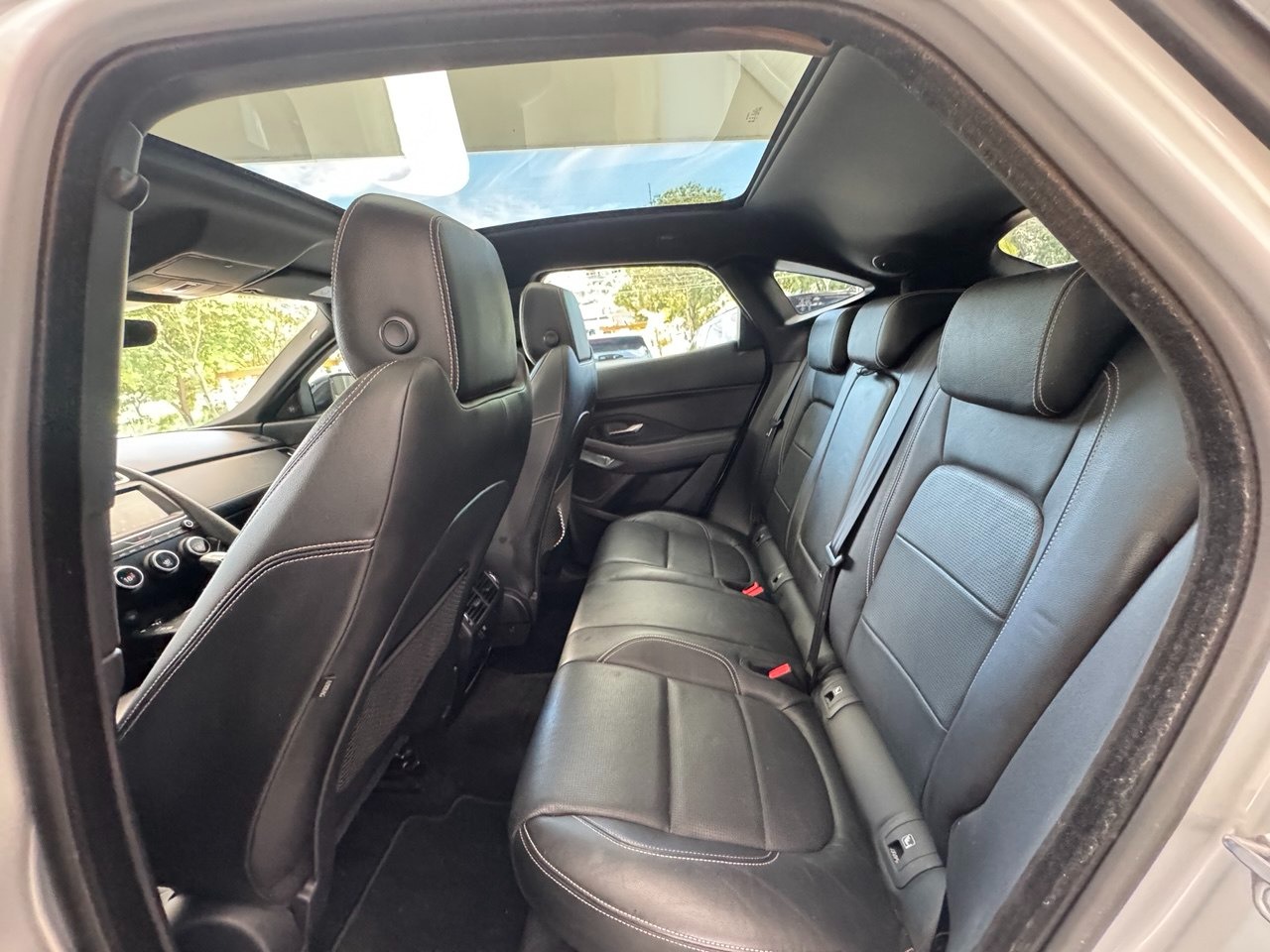 JAGUAR E-Pace 2.0 16V 4P P300 R-DYNAMIC S AWD TURBO AUTOMÁTICO