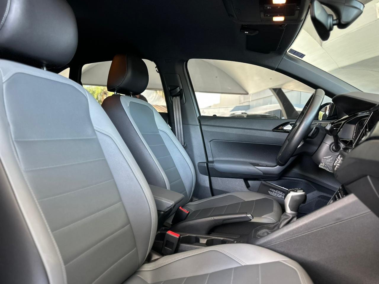 VOLKSWAGEN Nivus 1.0 4P FLEX 200 TSI HIGHLINE TURBO AUTOMÁTICO