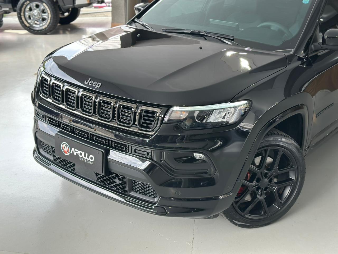 JEEP Compass 2.0 16V 4P HURRICANE 4 TURBO BLACKHAWK AUTOMÁTICO AT9
