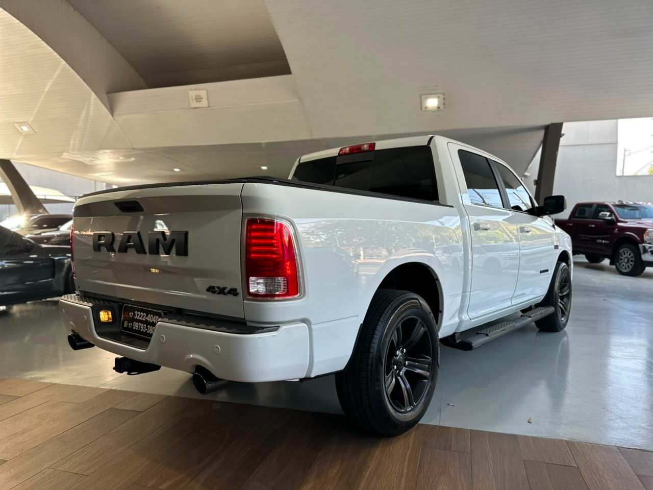 RAM 1500 5.7 V8 REBEL CABINE DUPLA 4X4 AUTOMÁTICO