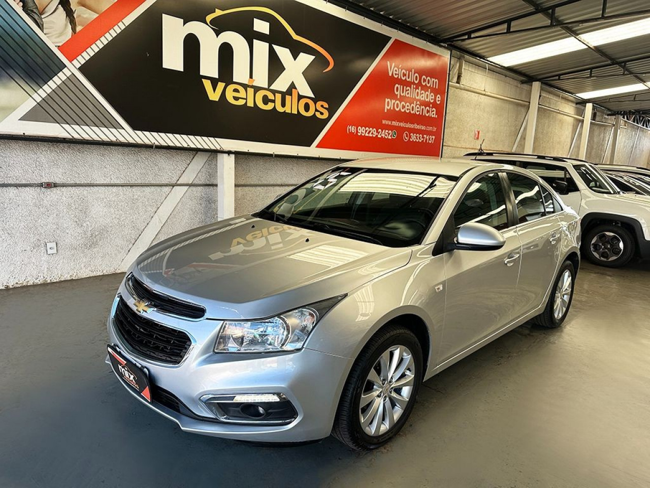 CRUZE 1.8 LT 16V SEDAN