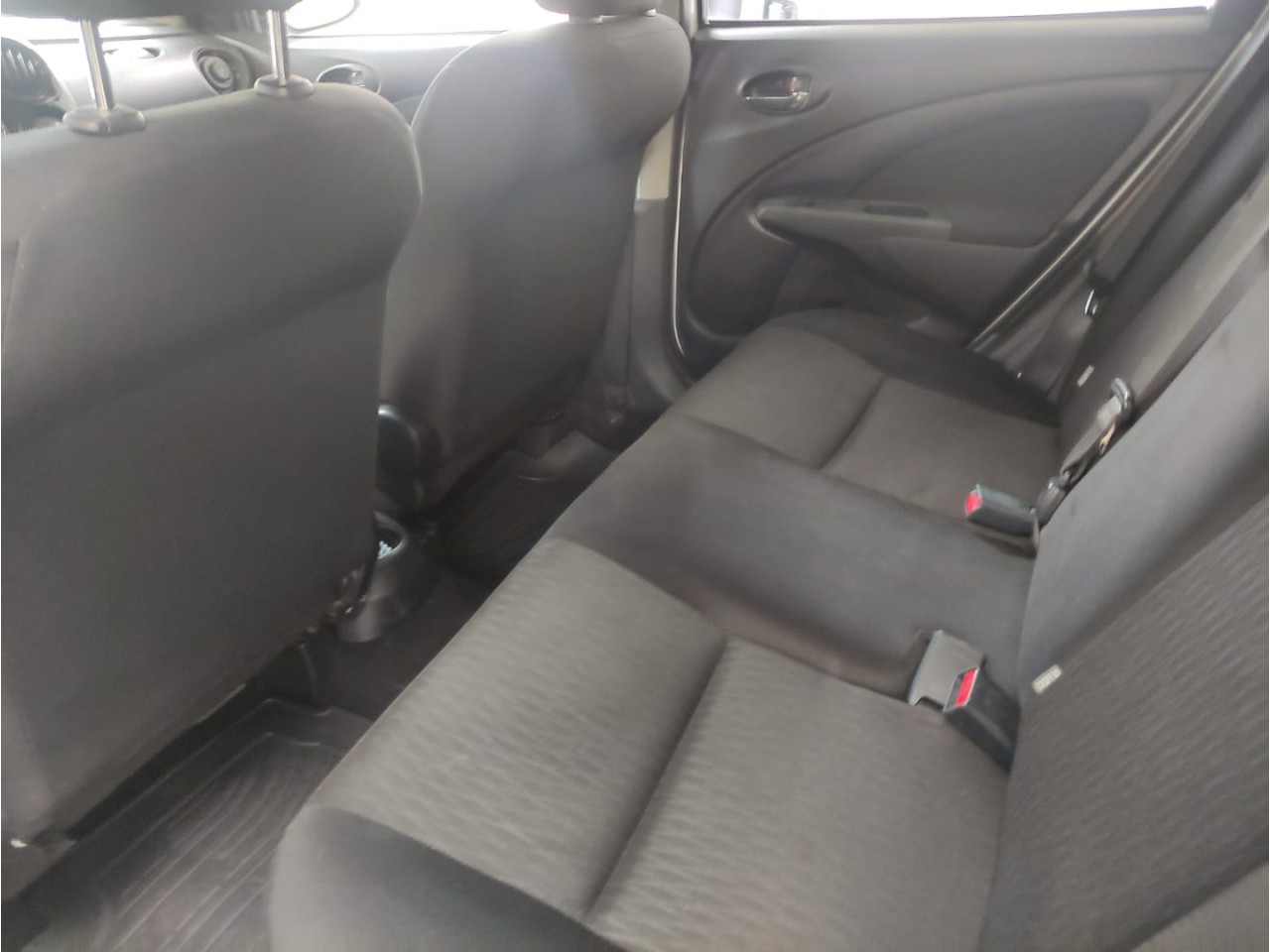 Etios Hatch 1.3 16V 4P FLEX X