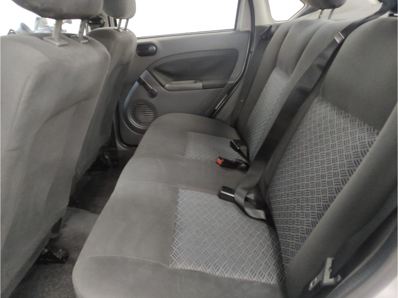 Fiesta Sedan 1.6 4P FLEX