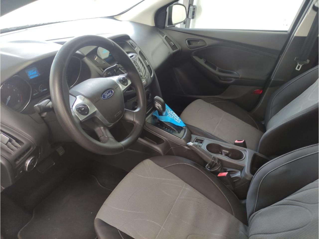 Focus Hatch 1.6 16V 4P FLEX S POWERSHIFT AUTOMÁTICO