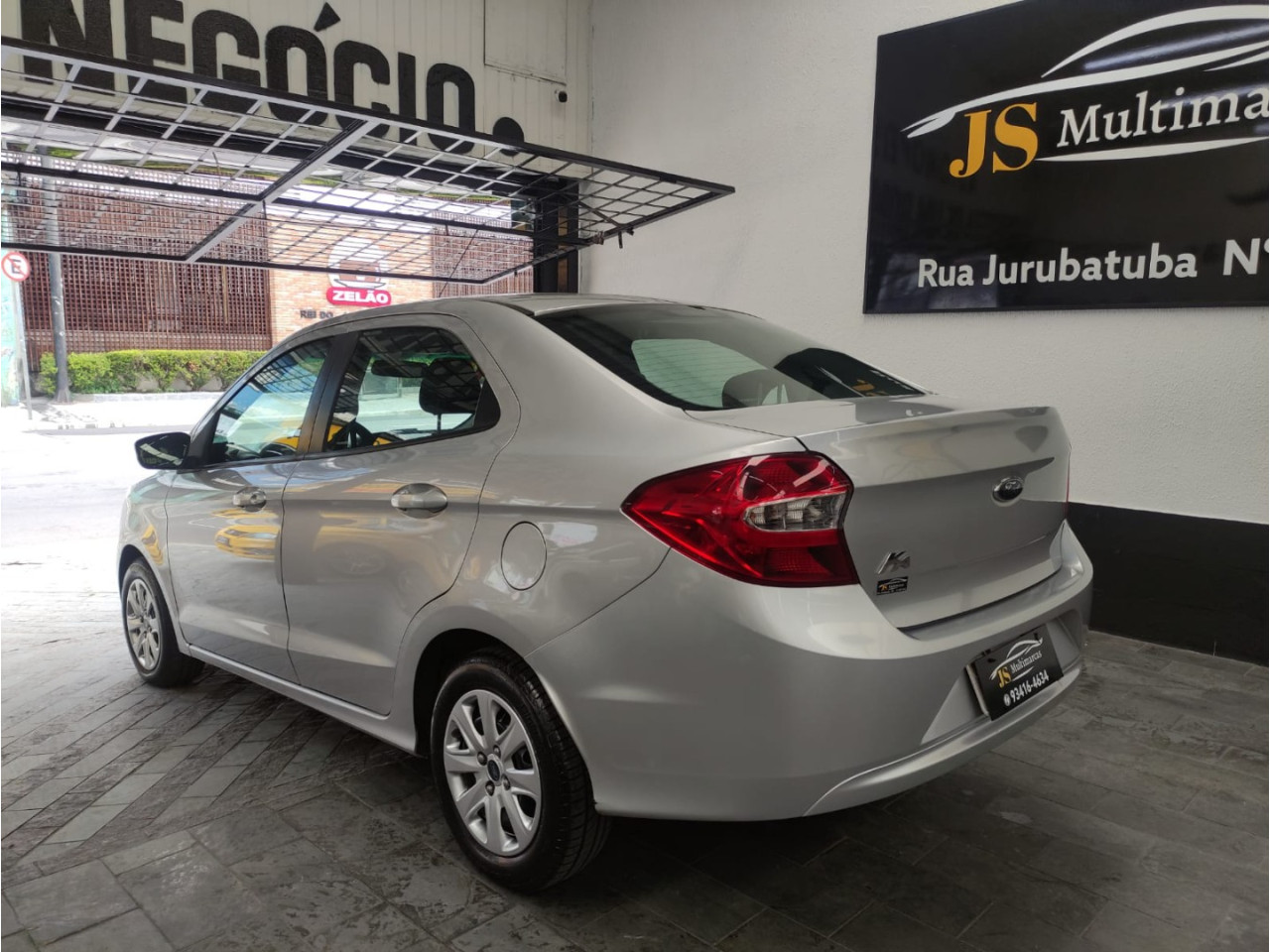 Ka + Sedan 1.0 12V 4P TI-VCT SE PLUS FLEX
